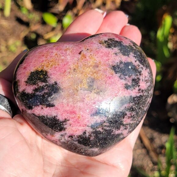 Rhodonite Crystal Puffy Heart (#4) - Picture 2 of 3